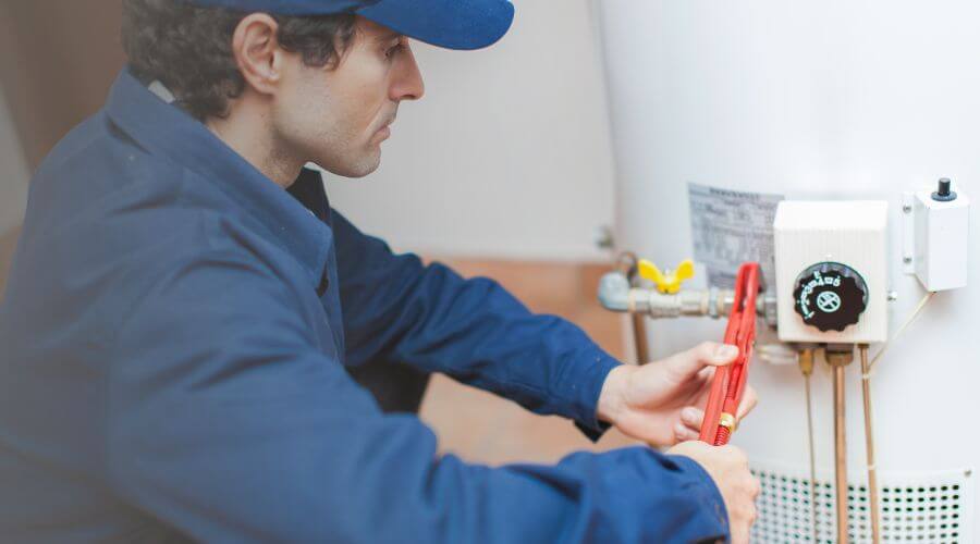 Expert burst pipe repair services in Lasara, TX